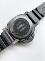 Panerai Submersible PAM02231 Carbotech Watch 42MM(1;1 Super Clone) - Image 4