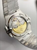 Patek Philippe Nautilus 5711 904L Steel 2023 Updated Mirror – Green Dial(1:1Super Clone) - Image 5