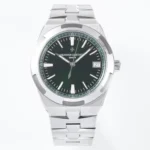 Vacheron Constantin Overseas 4500V Series – 41mm Stainless Steel Watch with Green Dial and Steel Bracelet