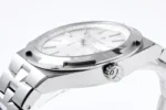 Vacheron Constantin Overseas 4500V Series – Silver Stainless Steel with Date Display - Image 4